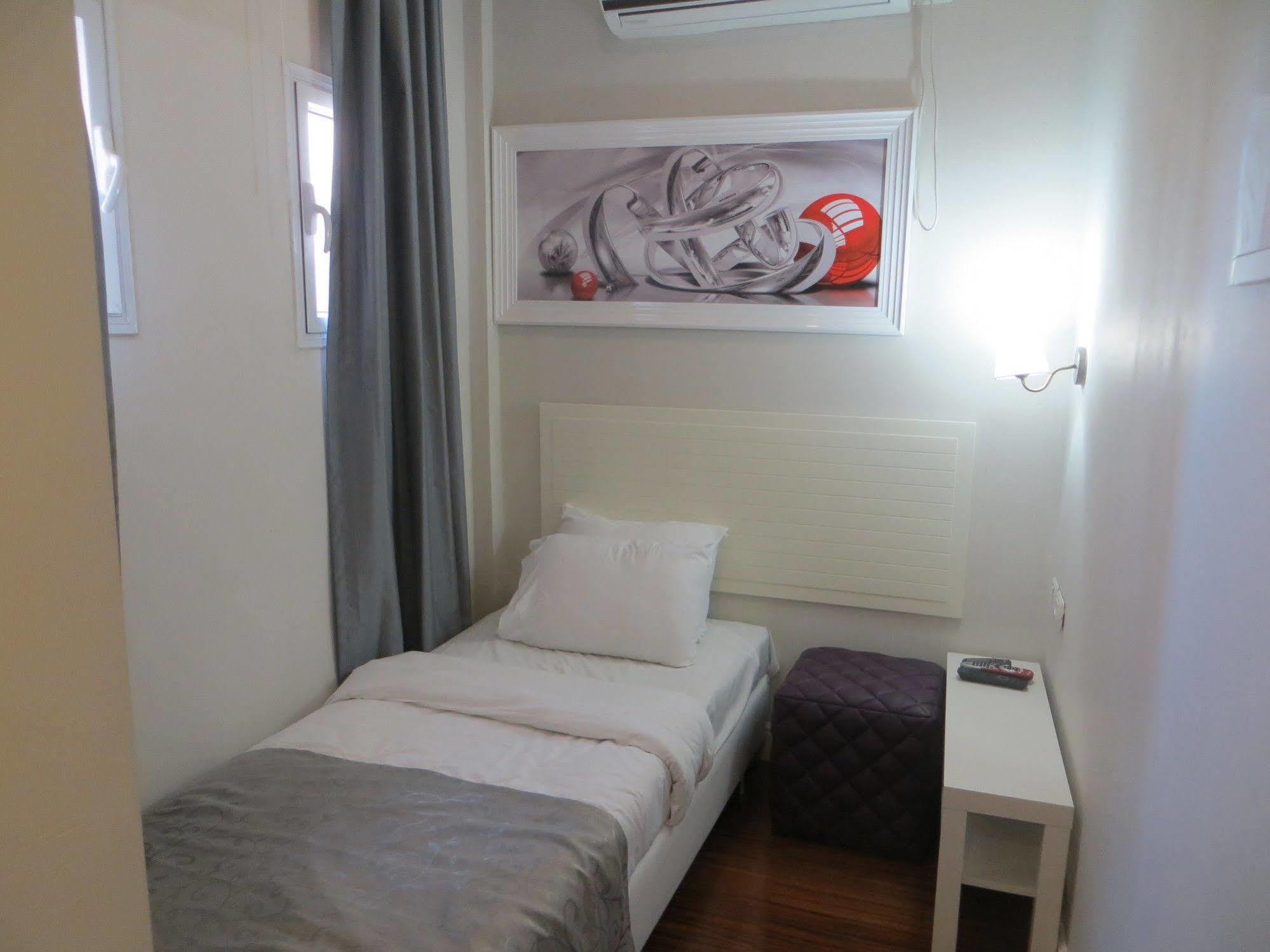 Lenis Hotel Tel Aviv Exterior photo