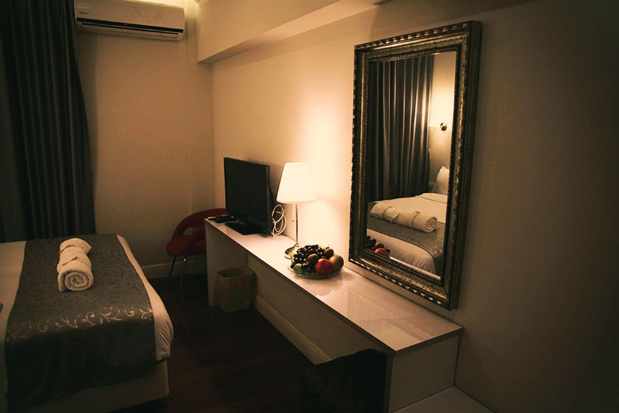 Lenis Hotel Tel Aviv Exterior photo